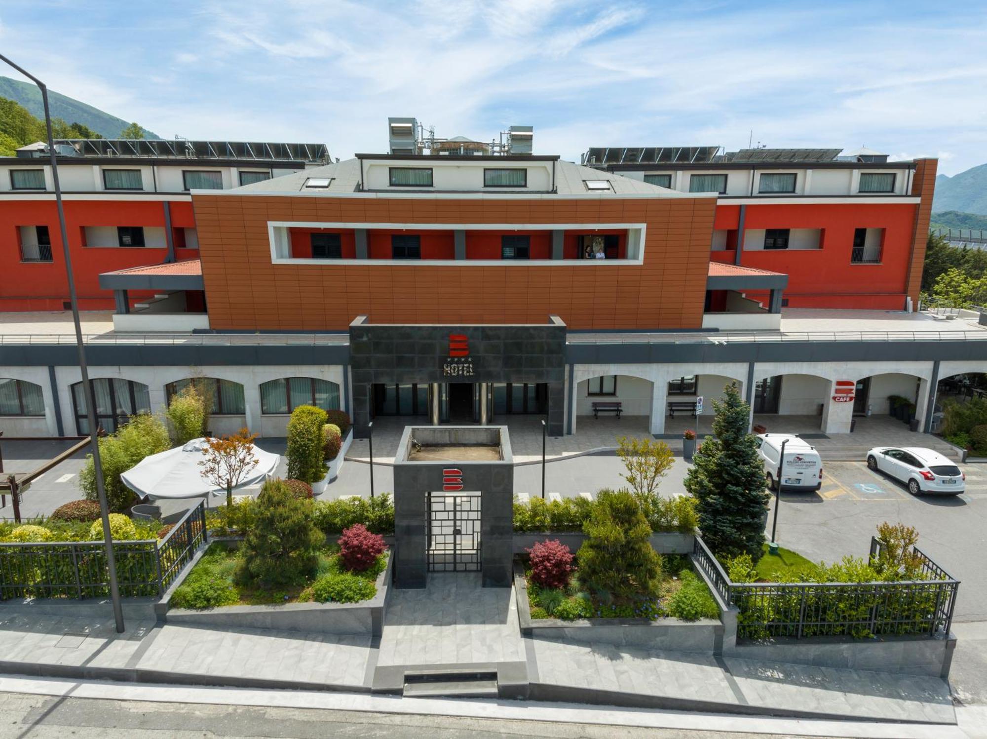 Bhotel Lagonegro Exteriér fotografie